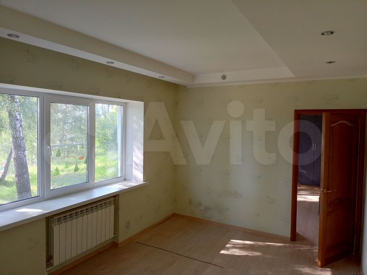 2-к. квартира, 61 м², 1/2 эт.