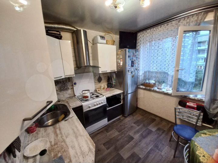 2-к. квартира, 55 м², 3/9 эт.