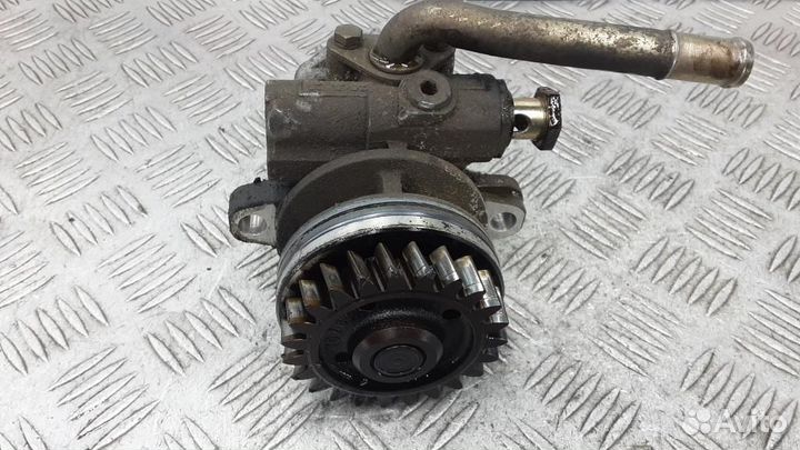 Насос гидроусилителя Volkswagen Touareg