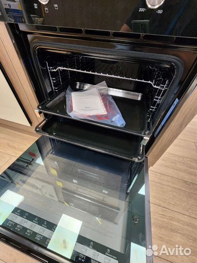 Духовой шкаф Midea mo13000x смотрите описание