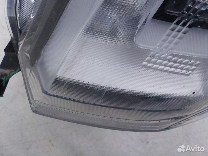 Фара левая Nissan X-Trail