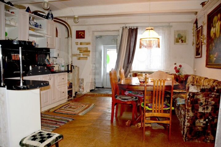 Дом 210 м² на участке 3 сот.