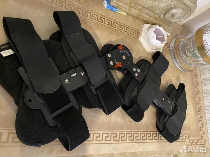 Ортез на коленный сустав