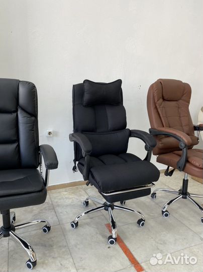 Офисное кресло