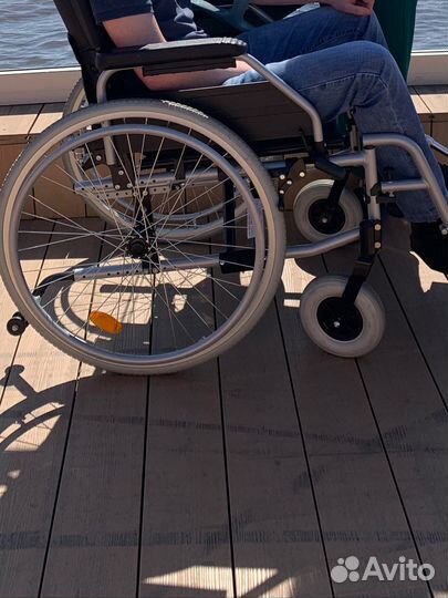 Инвалидная коляска складная бу