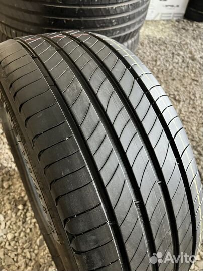 Michelin Primacy 4 245/45 R19