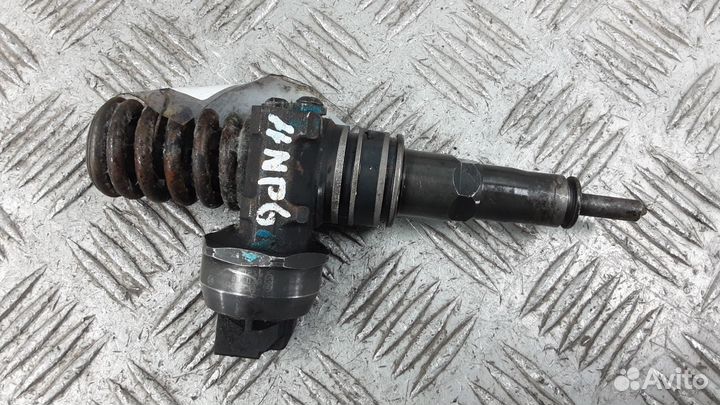 Форсунка дизельная audi A4 B6 2001-2004 2004
