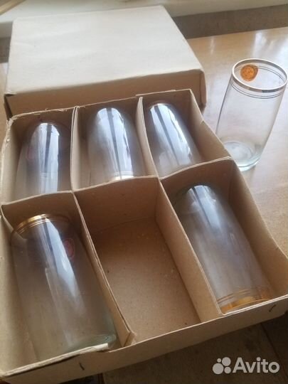 Стеклянные стаканы