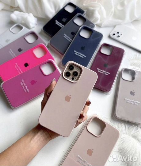 Силиконовый чехол на iPhone 13/12 Pro/11/8/7