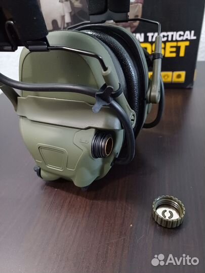 Активные наушники с креплениями на шлем