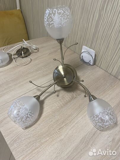 Люстра и бра
