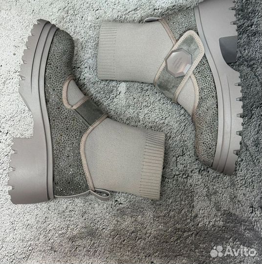 Женская обувь