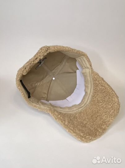 Бейсболка / Кепка Prada теплая зимняя плюшевя