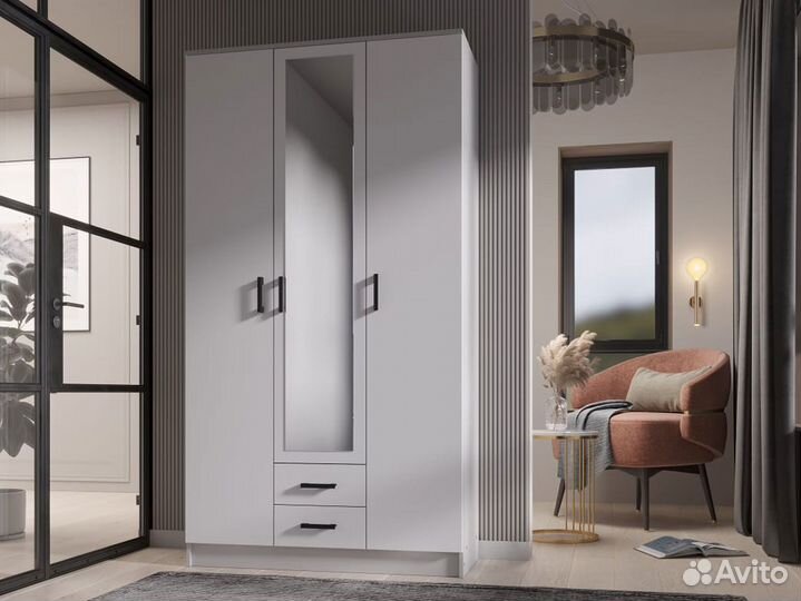 Шкаф Трио трехдверный, белый гладкий