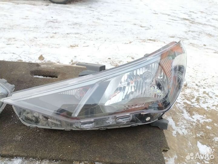 Передние фары hyundai solaris 2 2022 года