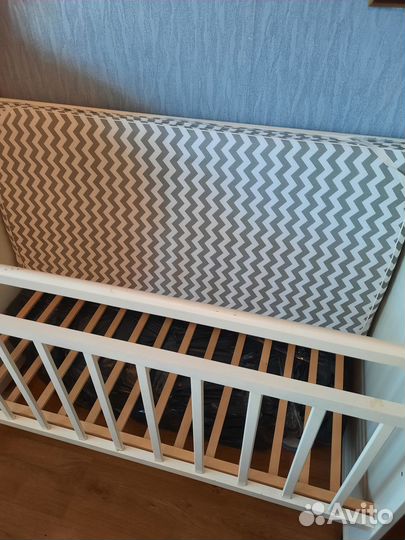Продам детскую кроватку