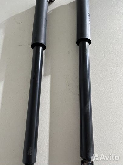 Амортизатор задний Volvo V40CC 31451026