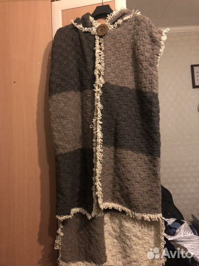 Жилет ручной вязки