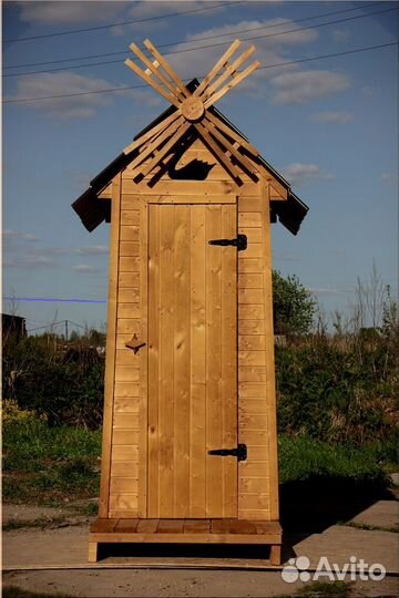 Уличный туалет деревянный BLU779