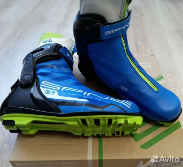 Лыжные ботинки