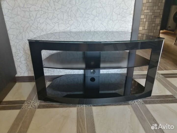 Стеклянная тумба