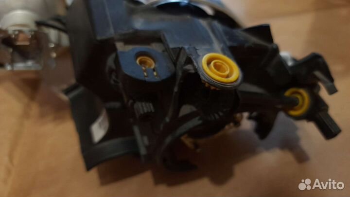 Фара Opel Vectra C рестайл