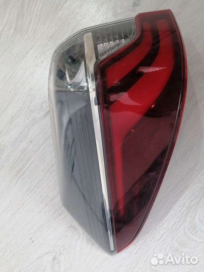 Стоп сигнал Honda Shuttle 2 задний левый