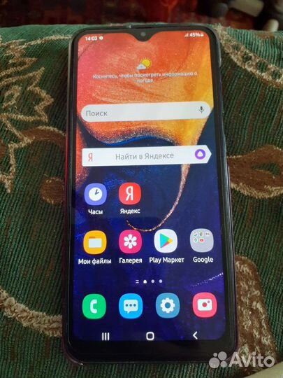 Samsung Galaxy A50 4гб озу, 64гб пзу с чехлом