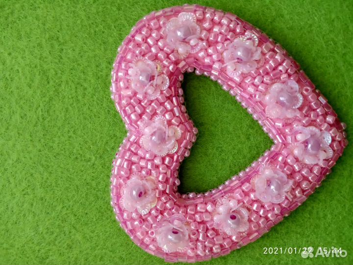 Брошь ручной работы