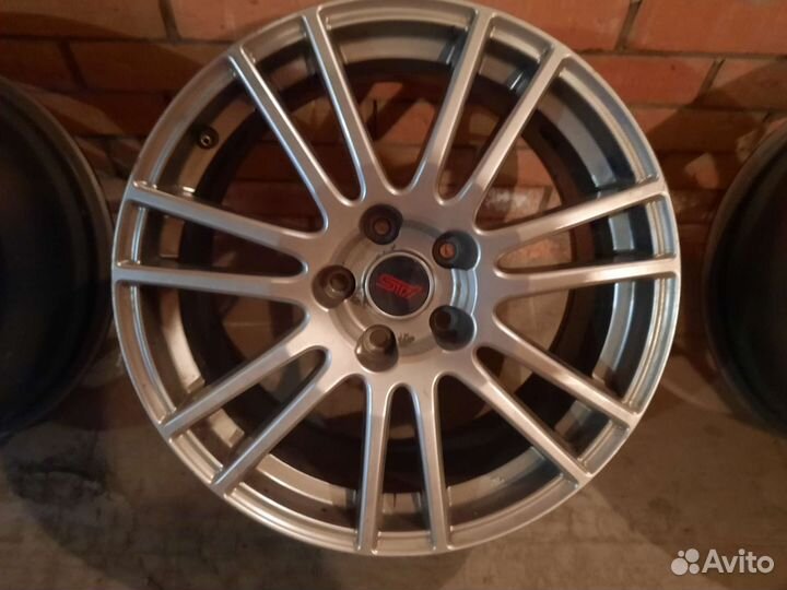 Продаю оригинальные диски Subaru R18