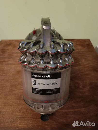 Пылесос Dyson DC52 animal complete