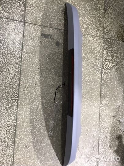 Спойлер крышки багажника Nissan Patrol Y62