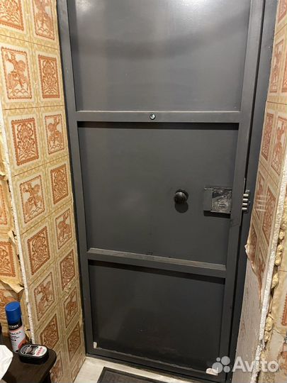 Дверь входная металлическая