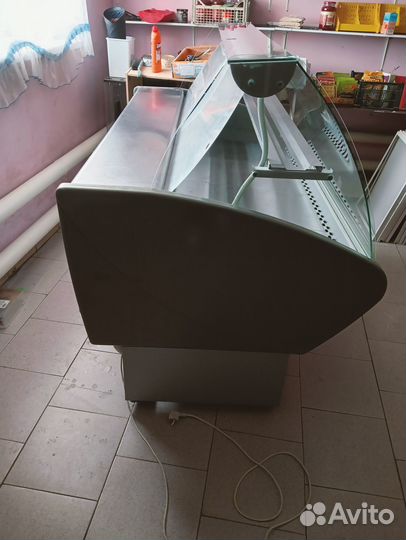 Холодильная витрина бу