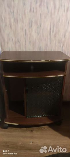 Тумба под телевизор