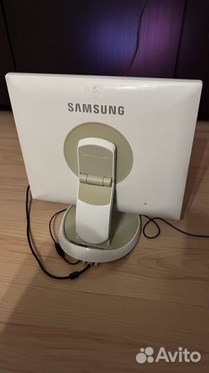 Монитор Samsung SyncMaster 960BF