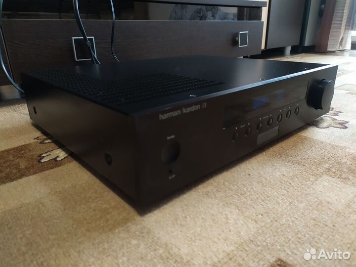 Предварительный Harman/Kardon Signature 2.0