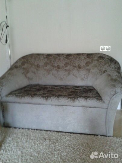 Диванчик