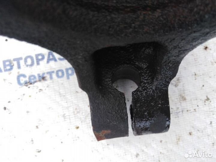 Кулак передний левый Renault Sandero 1 Logan 1