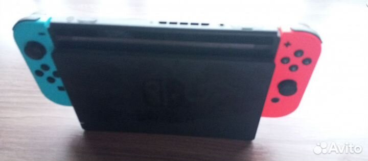 Nintendo switch + 2 игры