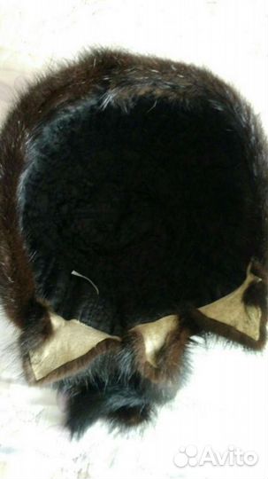 Женские меховые шапки