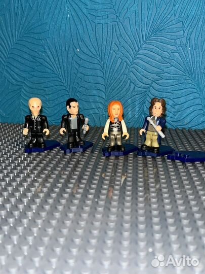 Минифигурки Doctor Who CB