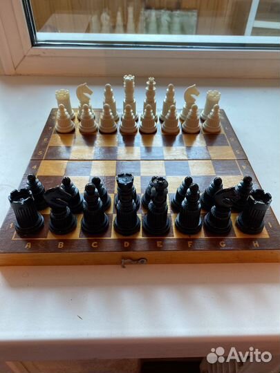 Шахматы СССР карболитовые 3