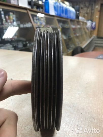 Шкив помпы MercedesW638 Vito V