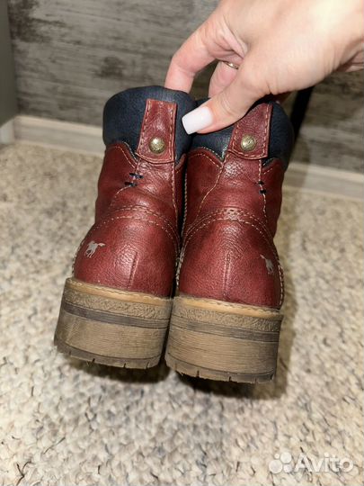 Ботинки боты зимние mustang 37