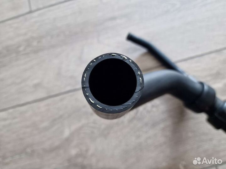 Патрубок (Шланг) радиатора двс 2.4/2.8 Audi A6 C5