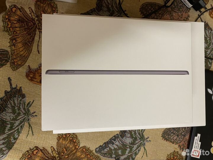 Коробки от айфона, айпада