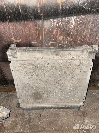Mercedes w 124 радиатор основной