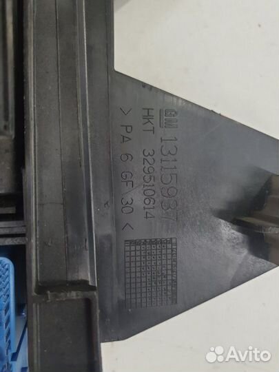 Блок предохранителей салонный Opel Astra универсал