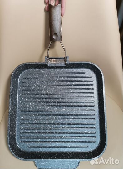 Сковорода гриль 28х28 см